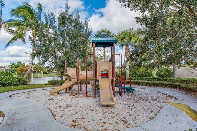 Building Photo - 4506 Illicium Dr