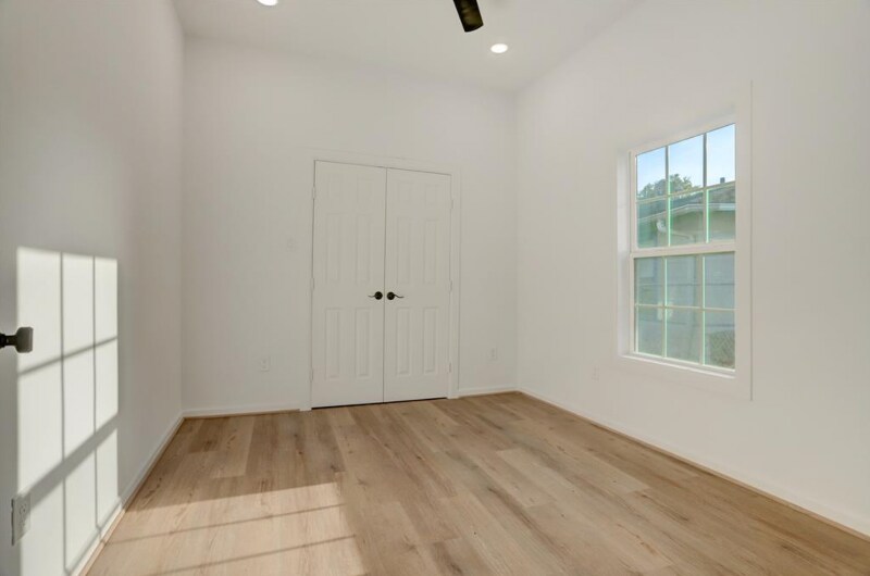 Building Photo - 808 Oakhurst St