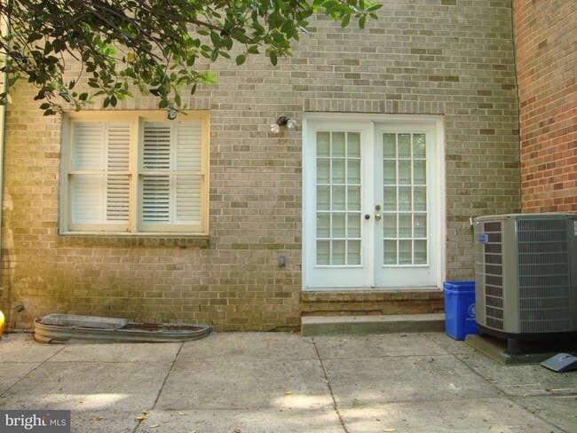 Building Photo - 7813 Heatherton Ln