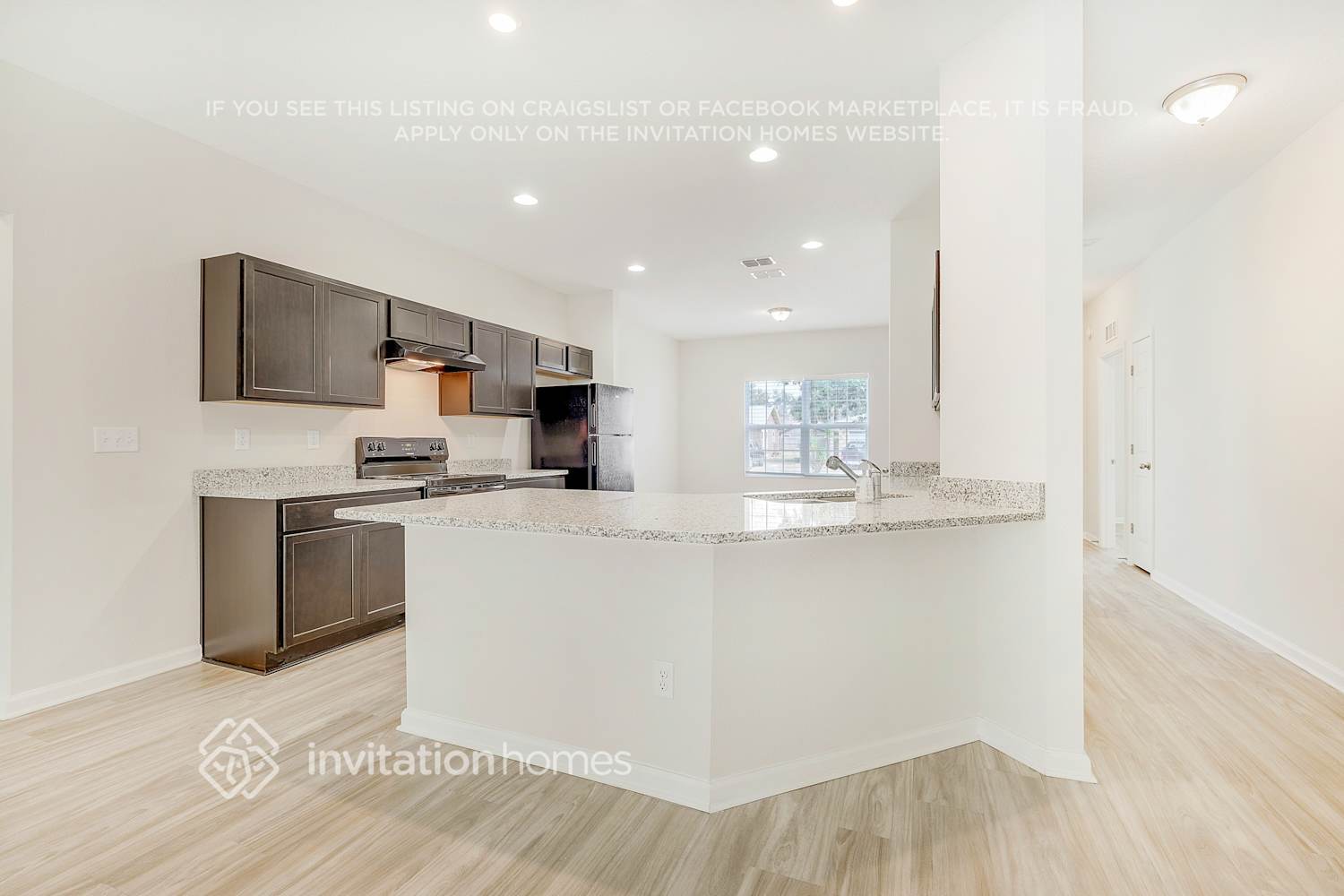 Building Photo - 2648 Kersey Dr W