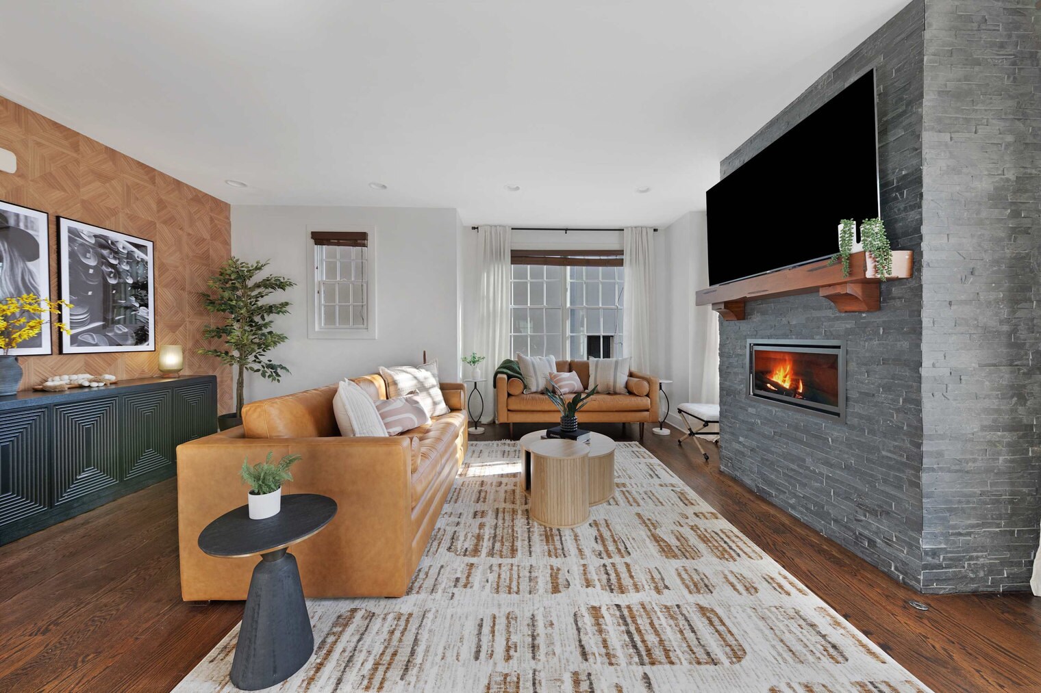 Building Photo - 1015D 12th Ave S