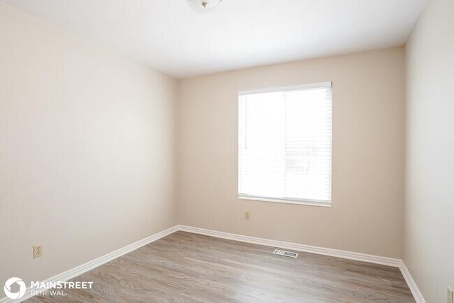 Building Photo - 1493 S 500 E