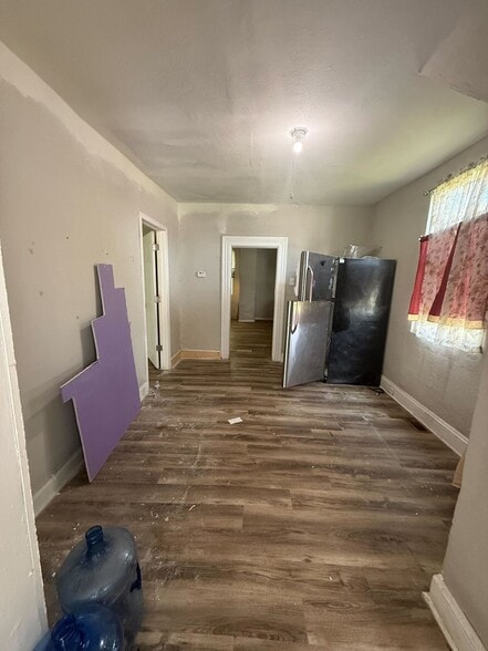 Building Photo - 1315 Poindexter St