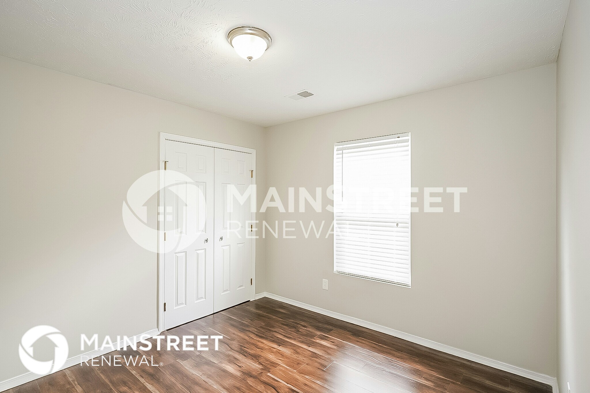 Building Photo - 2815 Creekbend Dr