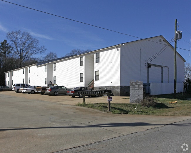 Pineview Apartments 7933 Old Sylacauga Hwy Childersburg AL 35044