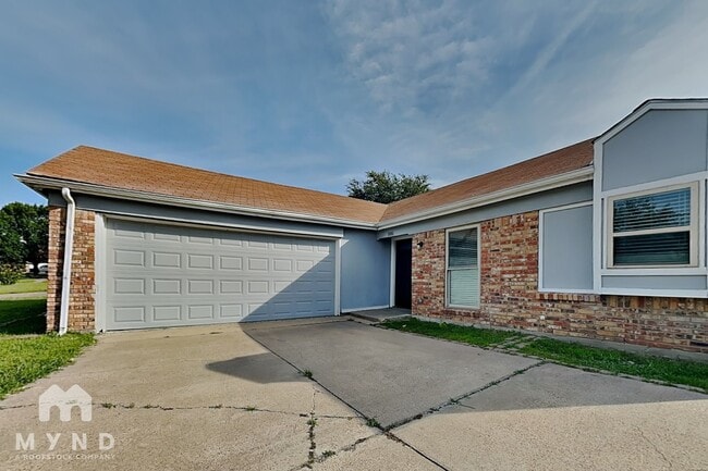 Building Photo - 105 Ripplewood Dr
