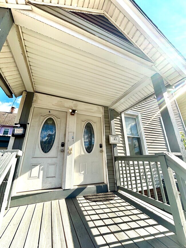 Building Photo - 57 Houston St