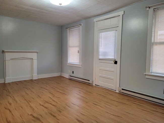 Building Photo - 120N. Penn St. - 2 bedroom house - $950/m ...