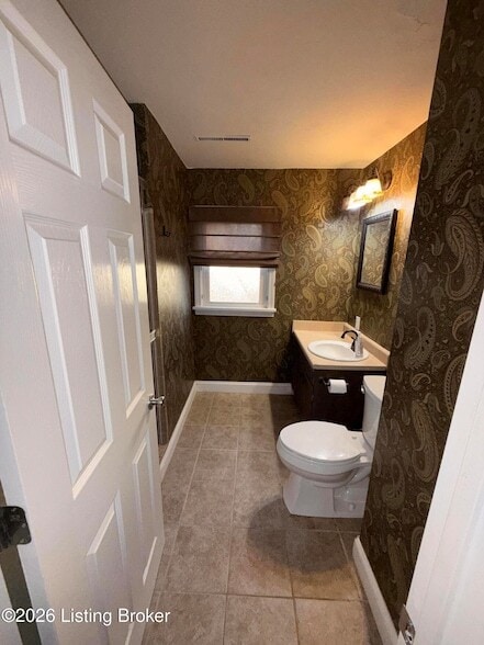 Building Photo - 600 Willow Brook Rd