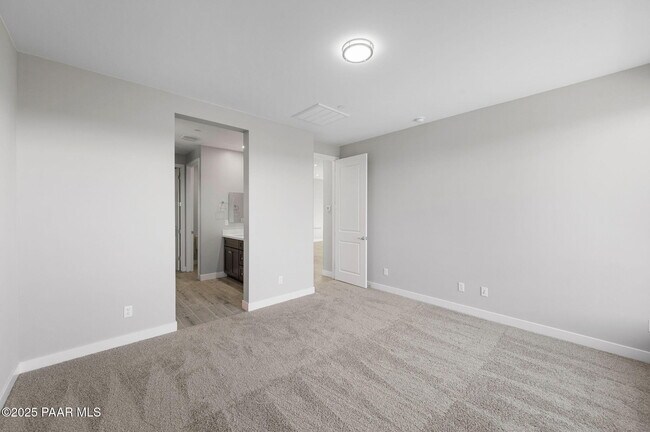 Building Photo - 1326 Rockwood Dr