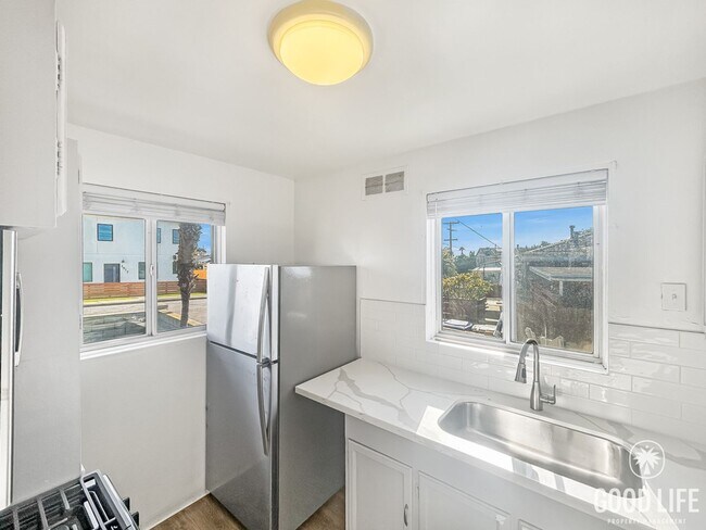 Building Photo - Great 2B/1BA House in Linda Vista!