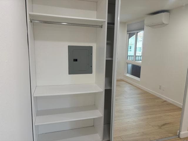 Building Photo - 860 Turquoise St