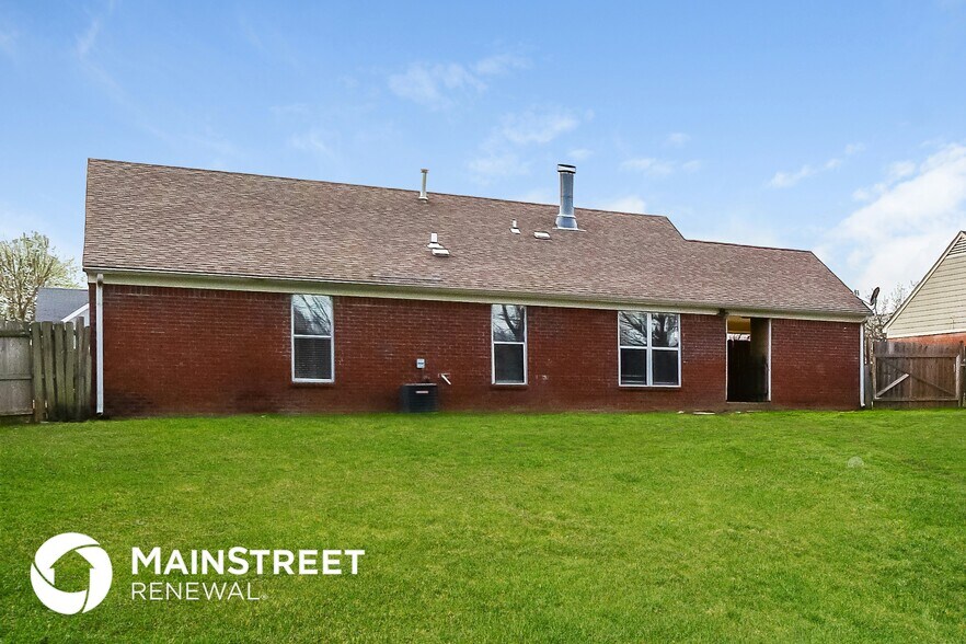 Building Photo - 10588 Stephenson Ln