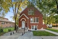 Building Photo - 2345 Ridgeland Ave