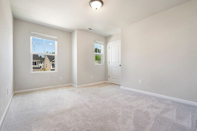 Building Photo - 707 Spoonbill Trl