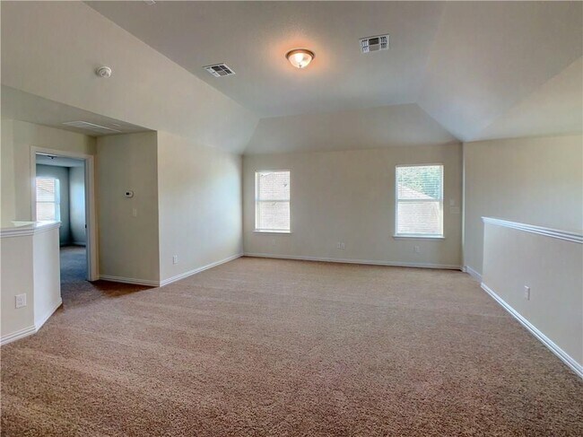 Building Photo - 2304 La Mirada St