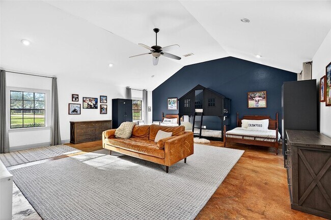 Building Photo - 301 Medlin Creek Loop