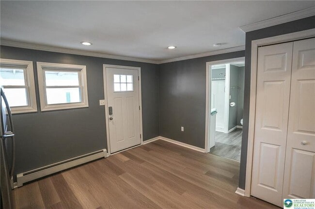 Building Photo - 637 Lehigh Ave