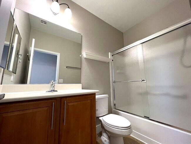 Building Photo - 12037 Contorno Vista Ct