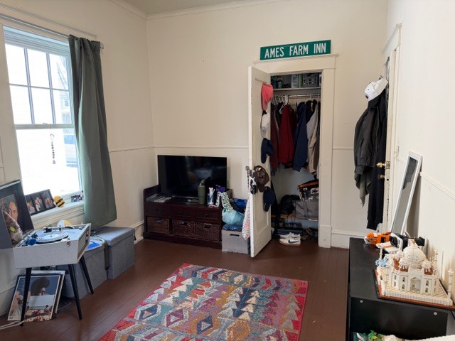 Building Photo - 18 Weston St