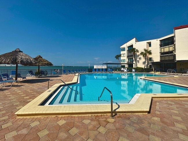 Building Photo - Experience Resort Living at La Puerta del Sol: Stunning Golf Course Views, Modern Amenities, and ...