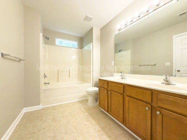 Building Photo - 506 Bayou Ct