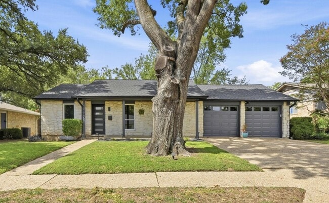 Building Photo - 1605 Springer Ln