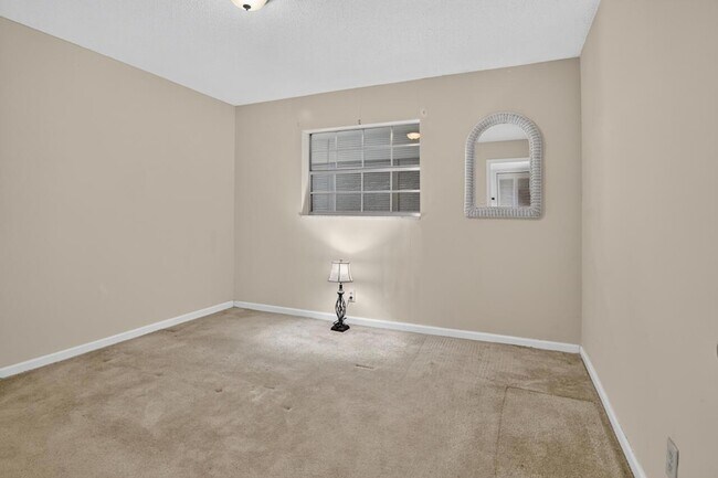 Building Photo - 4140 NW 44th Ave