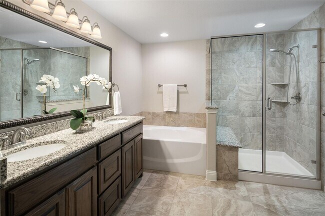 Building Photo - Beautiful 3-Bedroom Townhome in Prime Allen Location!