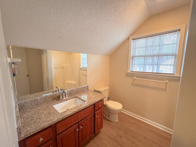 Building Photo - 802 N Taylor Ct