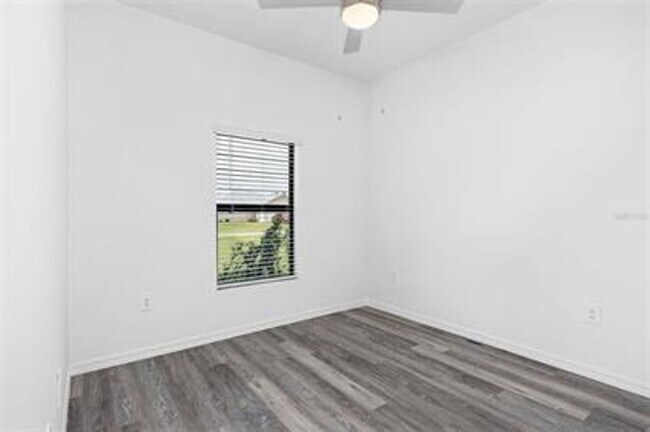 Building Photo - 2122 Armour Rd