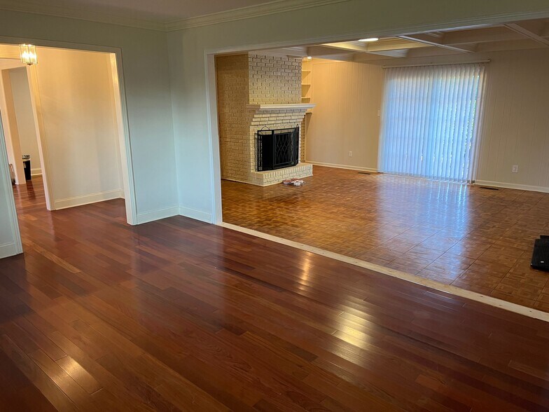 Building Photo - 8002 Shereton Rd SW