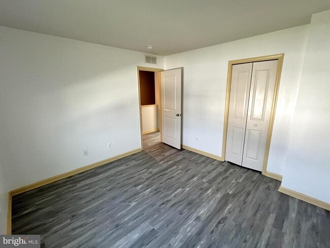 Building Photo - 3215 Pebble Run Dr