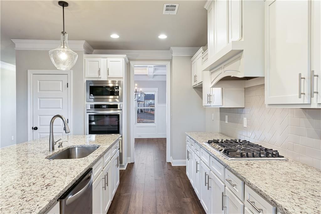 Building Photo - 1647 Jasper Dr