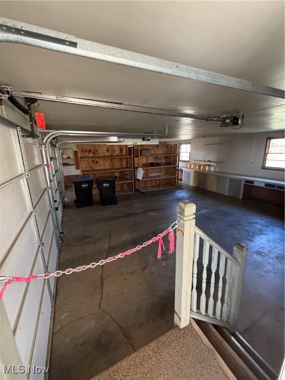 Building Photo - 964 Country Club Dr