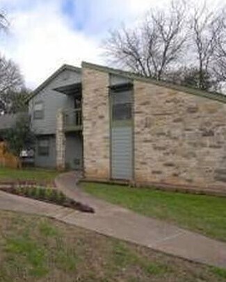 Building Photo - 1714 CINNAMON PATH