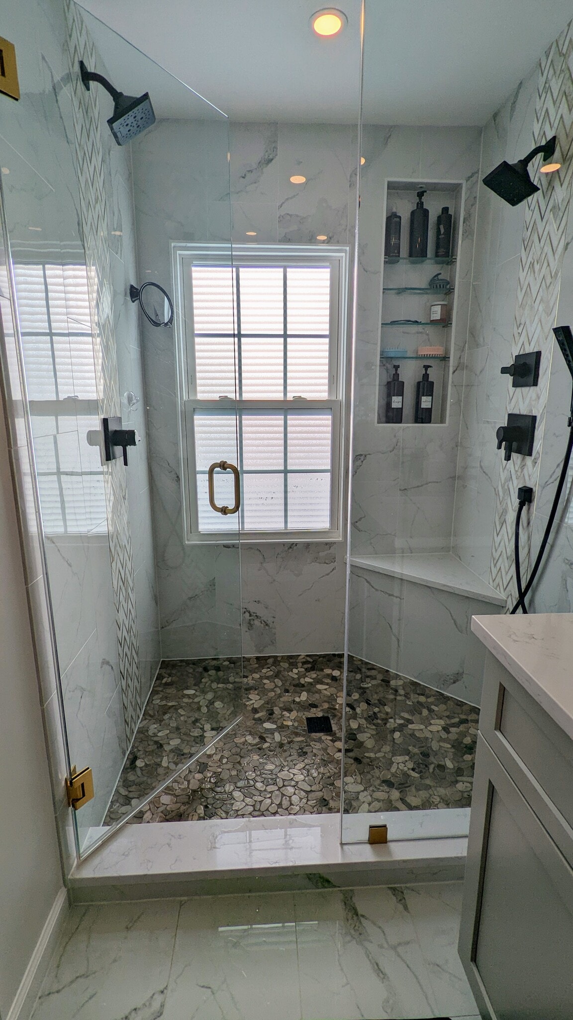 Primary Luxury Shower - 501 Shorter Ln