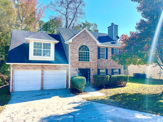 Building Photo - Welcome to this charming 3-bedroom, 2.5-ba...