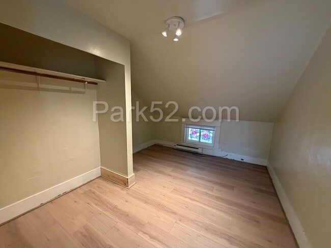 Building Photo - 1711 S 9th St