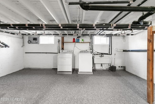 Building Photo - 119 Manor Dr