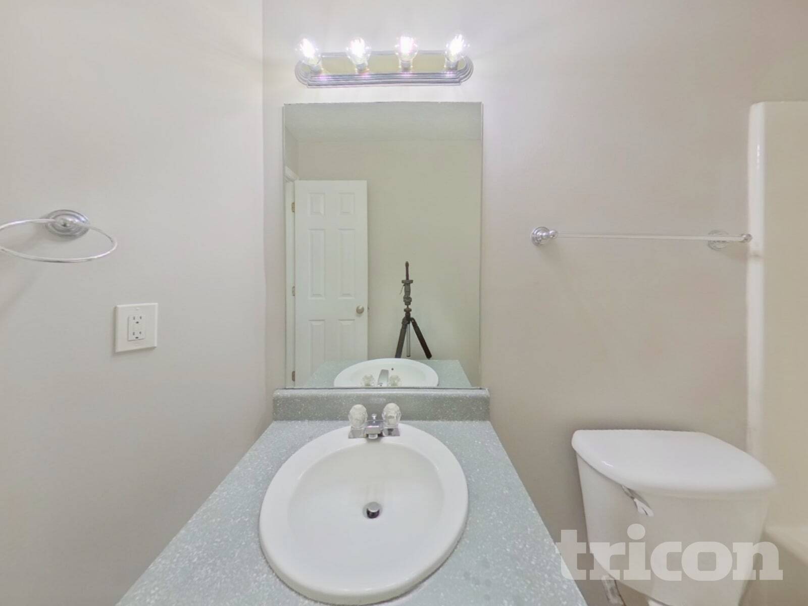 Building Photo - 1195 Misty Meadows Way