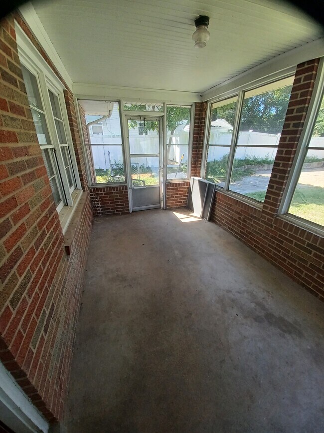 Building Photo - 3351 Wismer Rd
