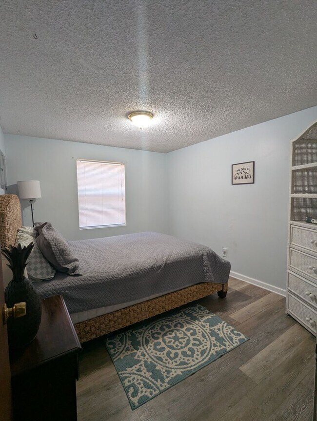 Building Photo - Lakefront Living on Little Lake Geneva – Main Home + Private In-Law Suite!
