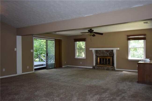 Building Photo - 404 Jon Scott Dr