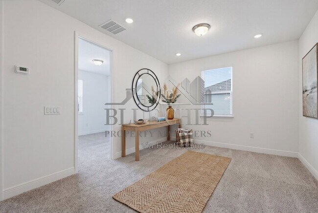 Building Photo - 1217 Pampus Dr
