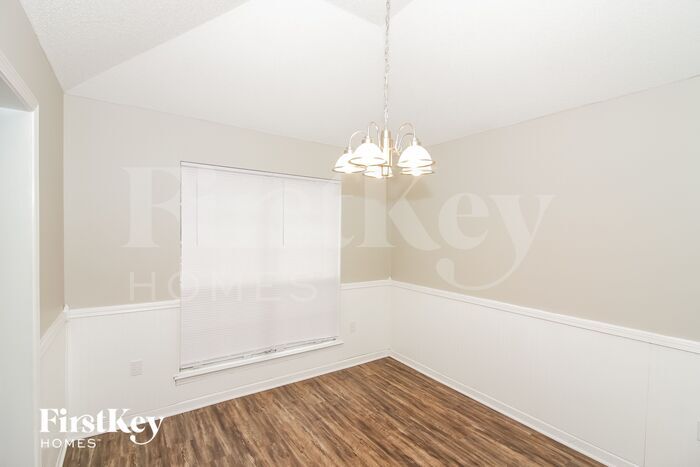 Building Photo - 1590 Belle Trees Dr