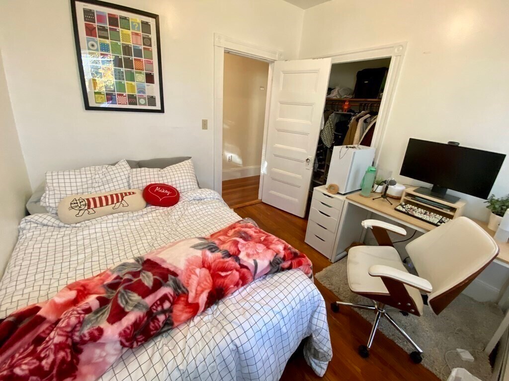 Building Photo - 97 Calumet St