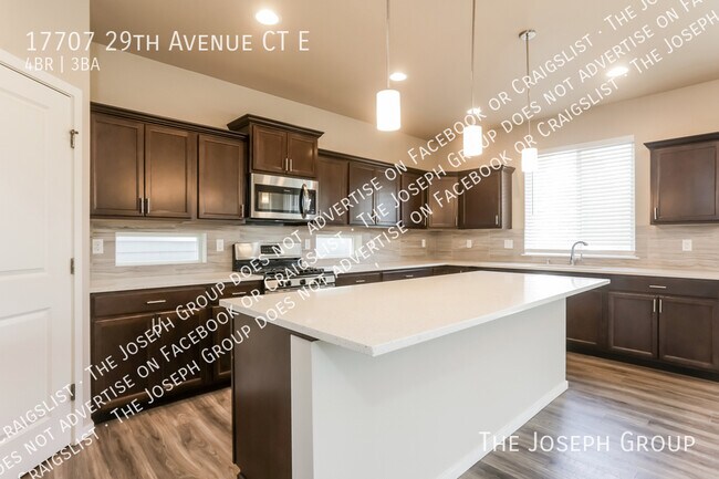 Building Photo - 17707 29th Ave Ct E