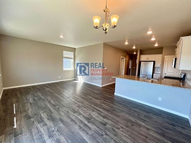 Building Photo - 6945 Yazoo Dr