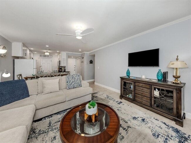 Building Photo - 200 The Esplanade N